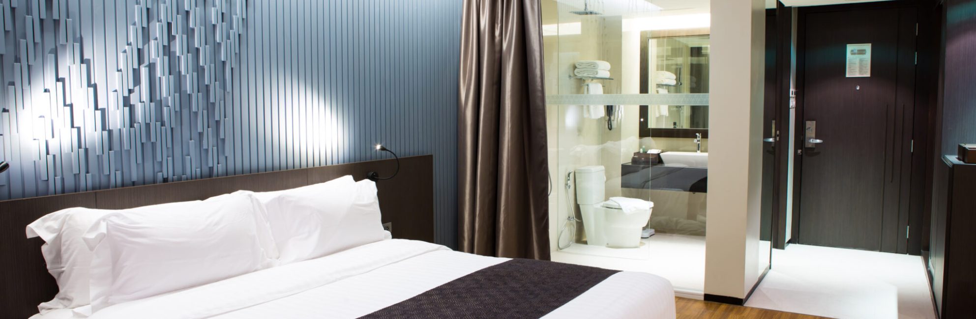 interior-of-modern-comfortable-hotel-room-2048x1365 (1)